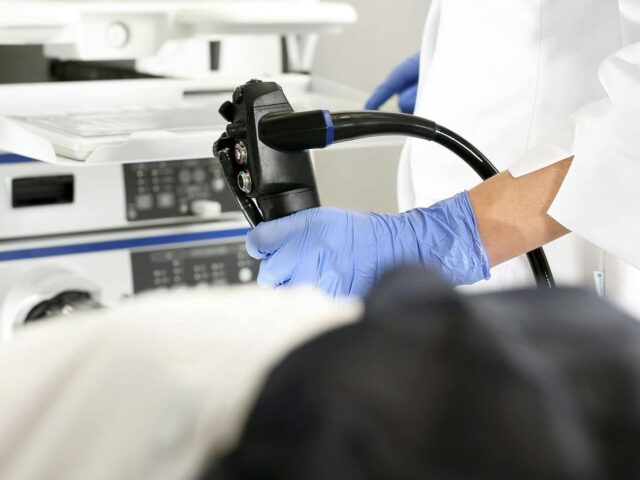 Jak specjaliści wspierają pacjentów z&nbsp;problemami układu pokarmowego poprzez gastroskopię?